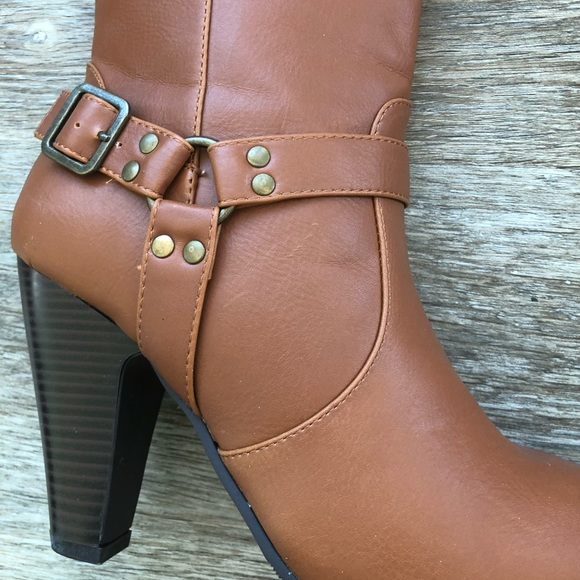 JustFab Brown Knee High Boots - Picture 3 of 5